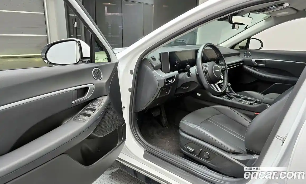 Hyundai Sonata 2025 2.0 Автомат в Москве № 397692, фото 11