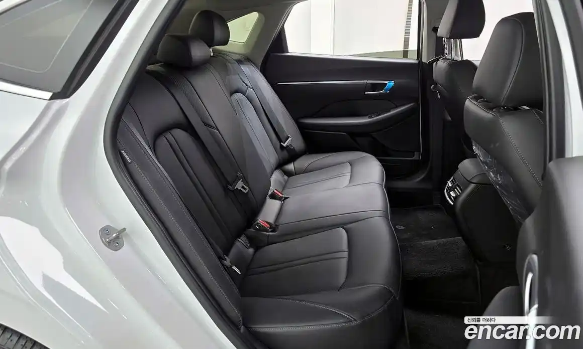 Hyundai Sonata 2025 2.0 Автомат в Москве № 397692, фото 12