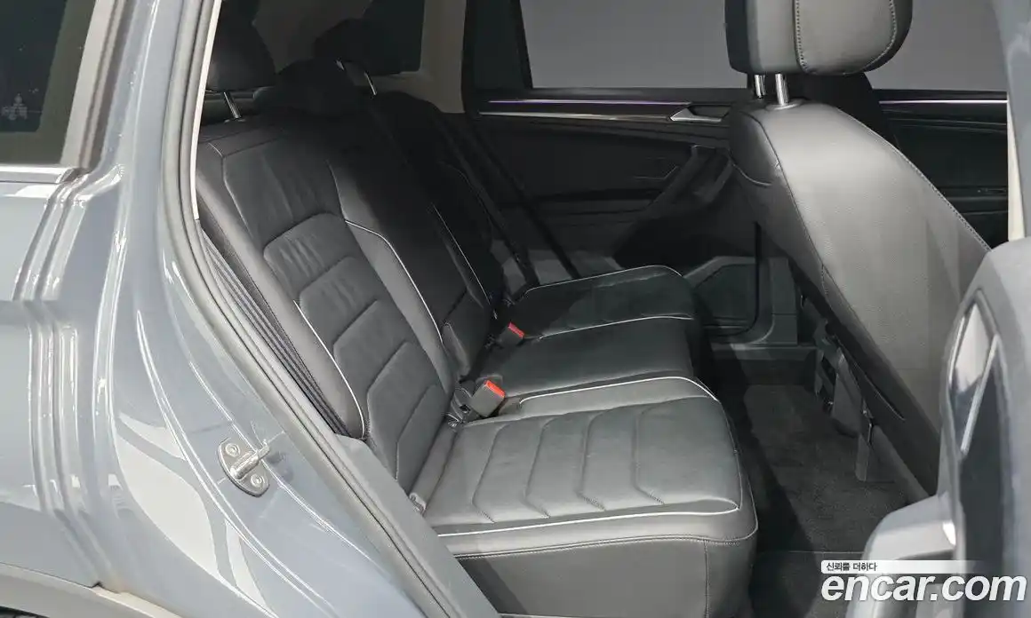 Volkswagen Tiguan 2022 2.0 Автомат в Москве № 399678, фото 12