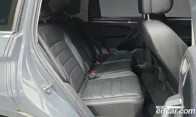 Volkswagen Tiguan 2022 2.0 Автомат в Москве № 399678, миниатюра 12