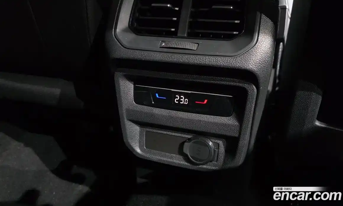 Volkswagen Tiguan 2022 2.0 Автомат в Москве № 399678, фото 18