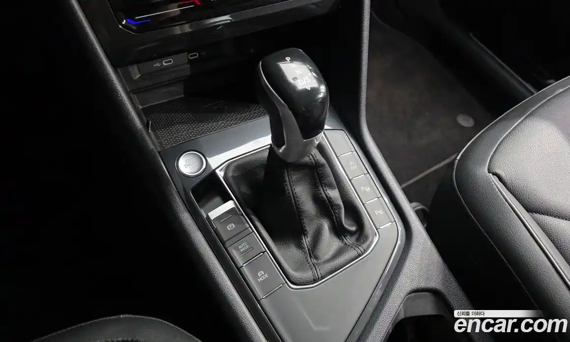 Volkswagen Tiguan 2022 2.0 Автомат в Москве № 399678, фото 9