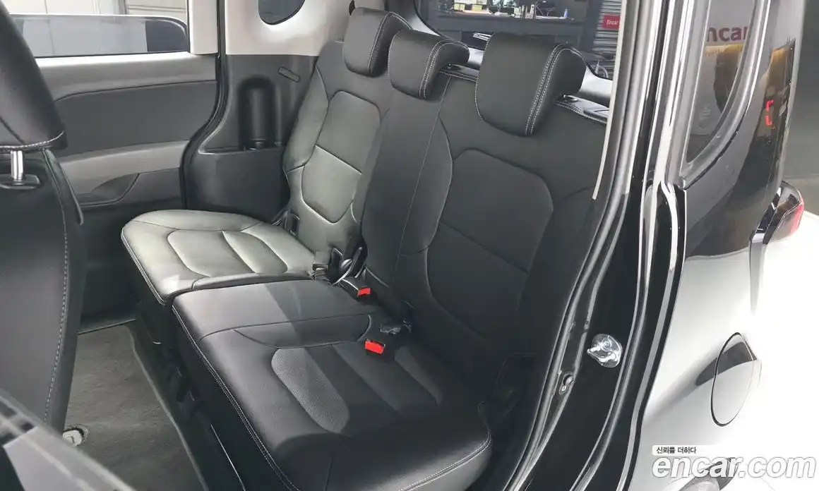 Kia Ray 2024 1.0 Автомат в Москве № 402950, фото 12