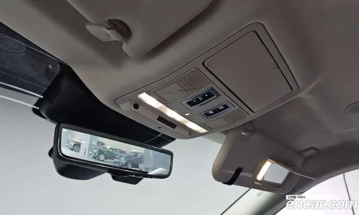 Land Rover Range-Rover Evoque 2022 2.0 Автомат в Москве № 416239, фото 16