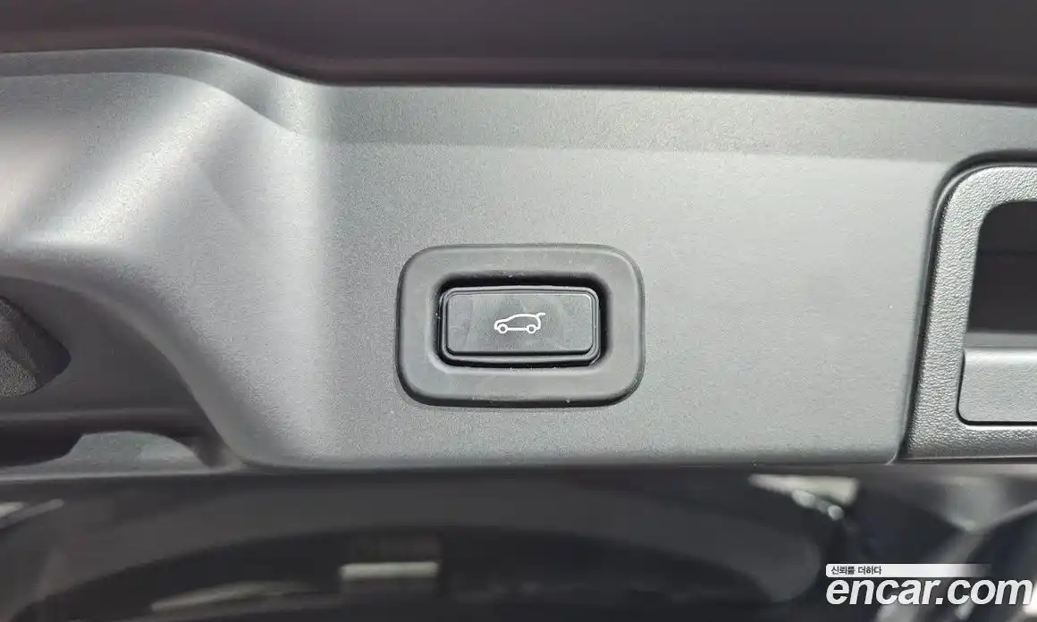 Land Rover Range-Rover Evoque 2022 2.0 Автомат в Москве № 416239, фото 18