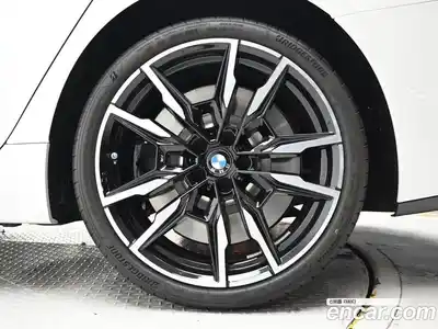 BMW 8-Series 2025 4.4 Автомат в Москве № 424486, миниатюра 5