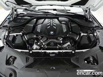 BMW 8-Series 2025 4.4 Автомат в Москве № 424486, миниатюра 6
