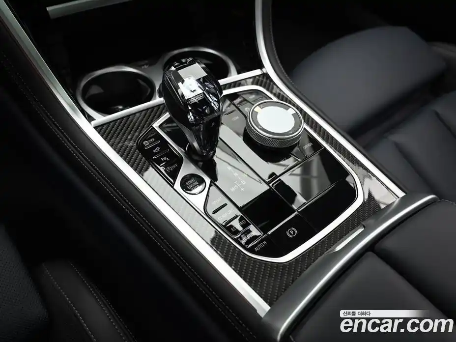 BMW 8-Series 2025 4.4 Автомат в Москве № 424486, фото 9