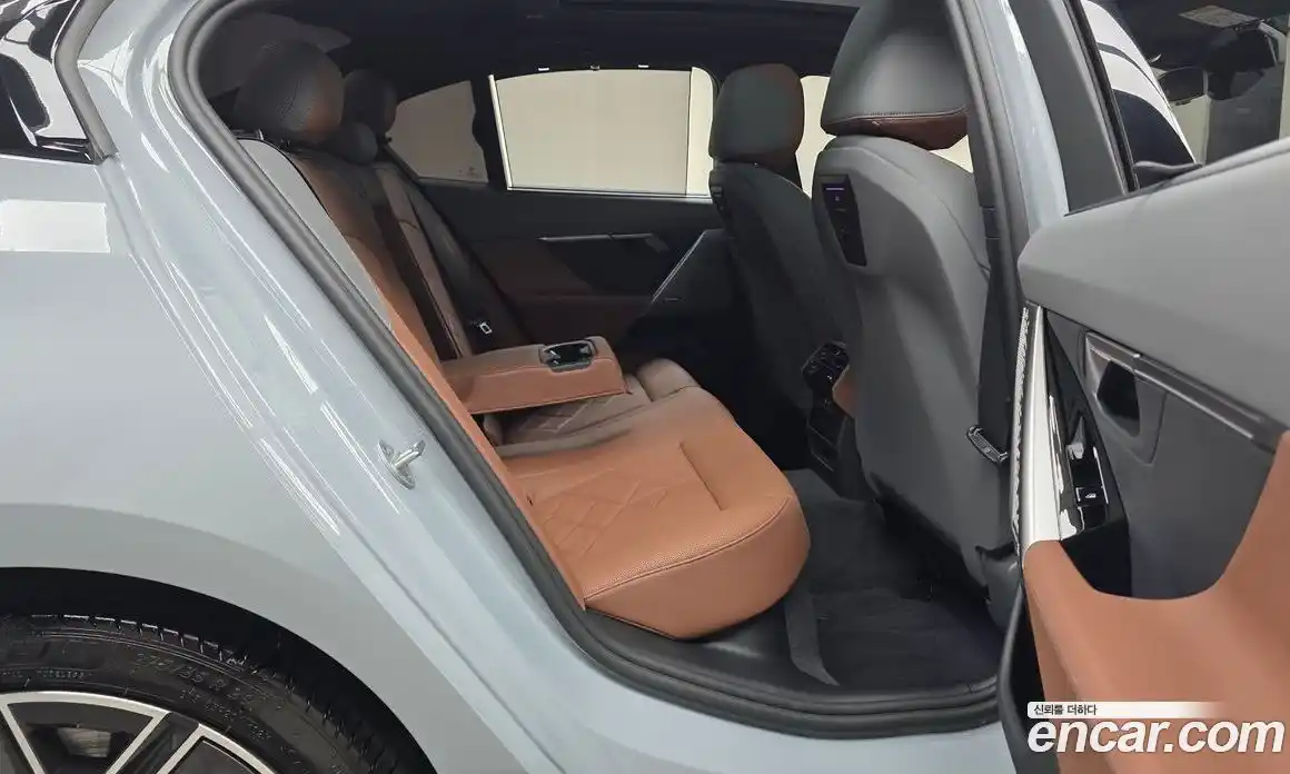 BMW 5-Series 2025 2.0 Автомат в Москве № 424589, фото 12