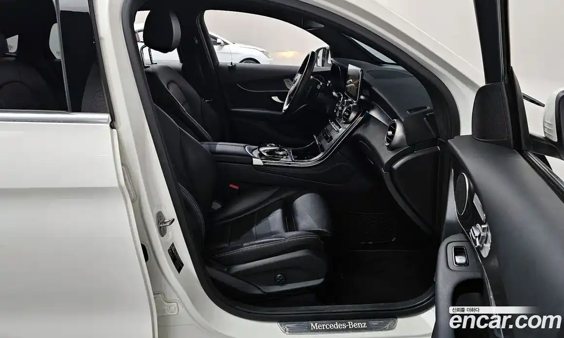 Mercedes-Benz GLC-Class 2019 2.0 Автомат в Москве № 427428, фото 11