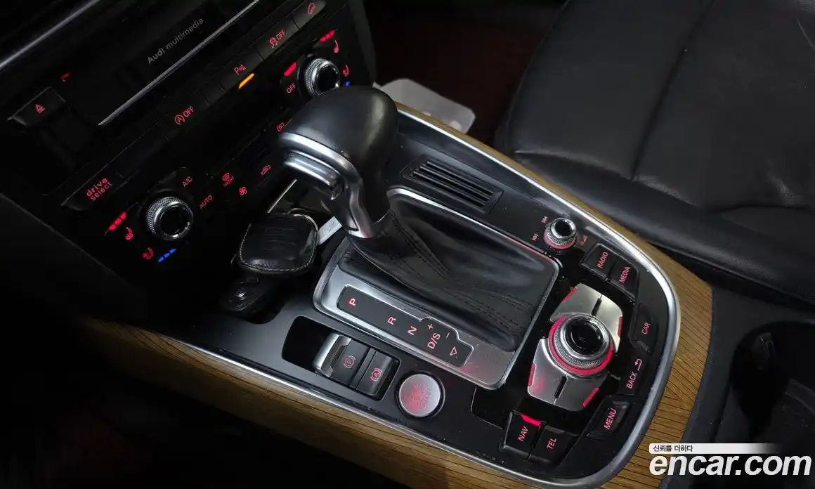 Audi Q5 2015 3.0 Автомат в Москве № 429417, фото 9