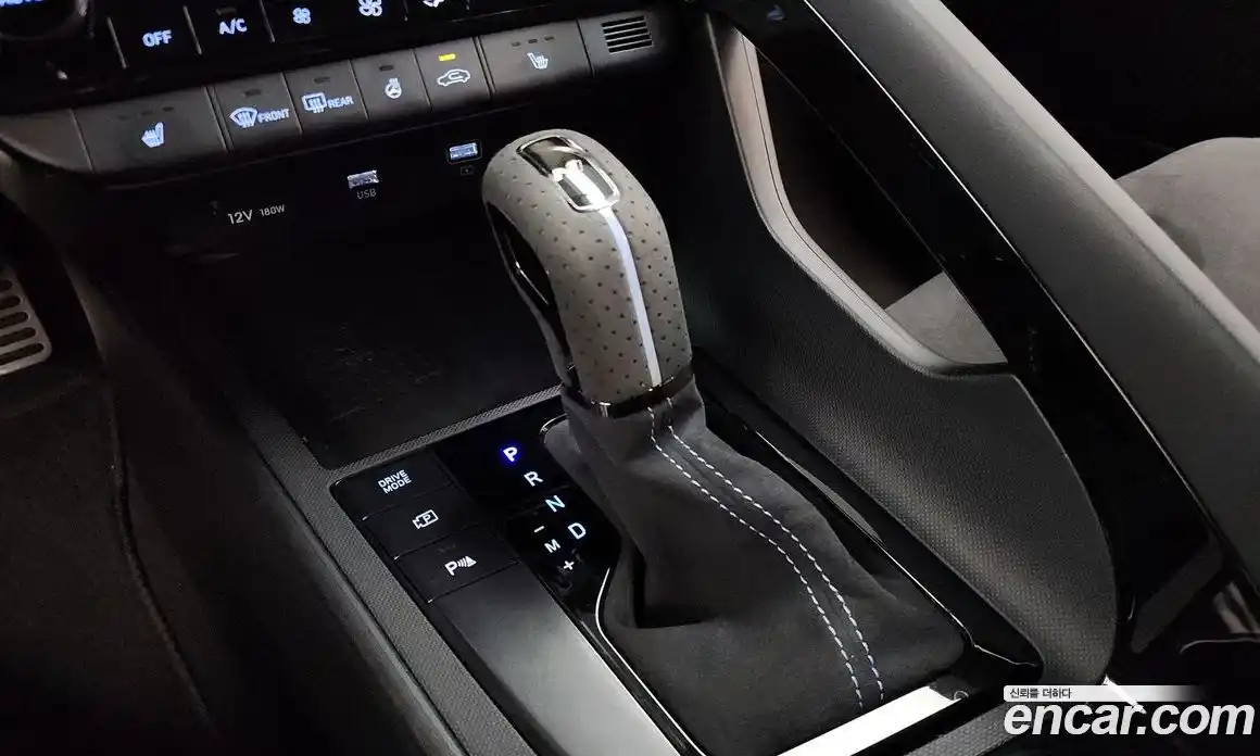 Hyundai Avante 2023 2.0 Автомат в Москве № 45178, фото 15