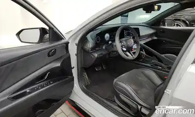 Hyundai Avante 2023 2.0 Автомат в Москве № 45178, миниатюра 9