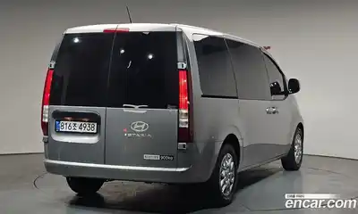 Hyundai Staria, 2025