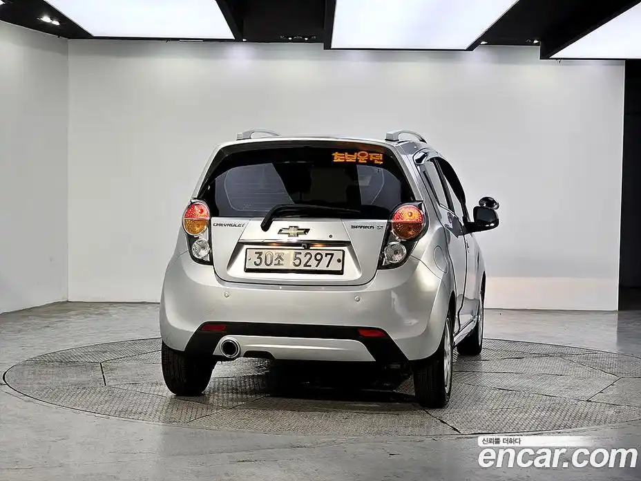 Chevrolet Spark 2012 1.0 Автомат в Москве № 462139, фото 3