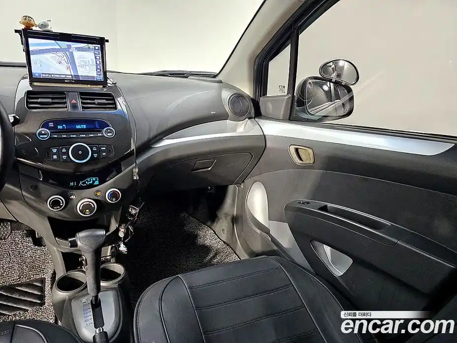 Chevrolet Spark 2012 1.0 Автомат в Москве № 462139, фото 9