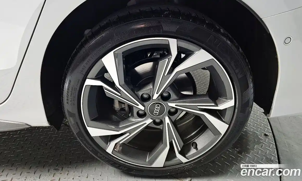 Audi A3 2025 2.0 Автомат в Москве № 468244, фото 4