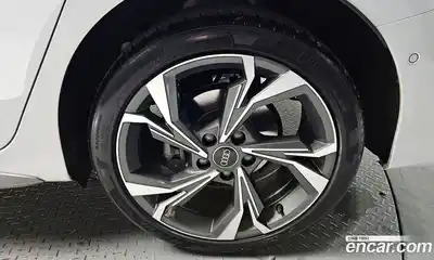 Audi A3 2025 2.0 Автомат в Москве № 468244, миниатюра 4