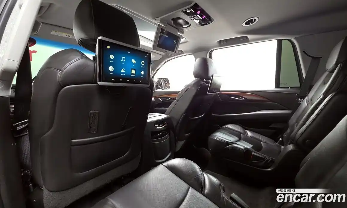 Cadillac Escalade 2018 6.2 Автомат в Москве № 474674, фото 19