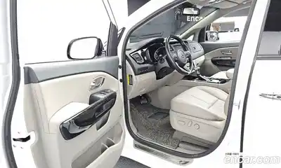 Kia Canival 2019 2.2 Автомат в Москве № 51658, миниатюра 11