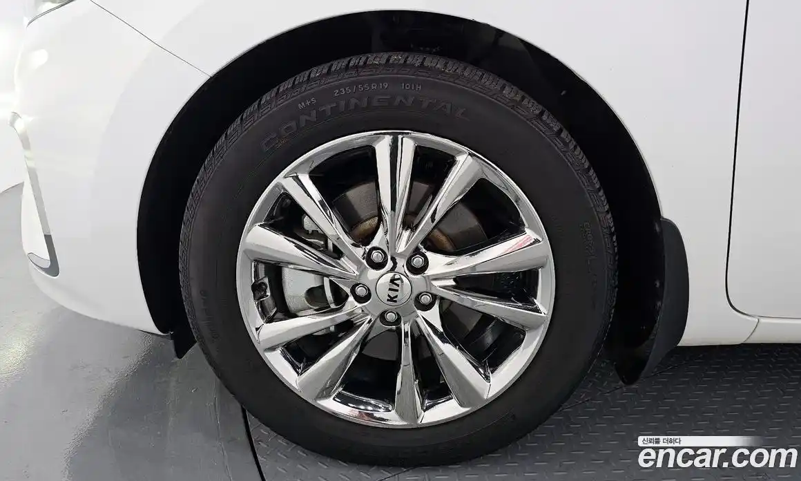 Kia Canival 2019 2.2 Автомат в Москве № 51658, фото 5