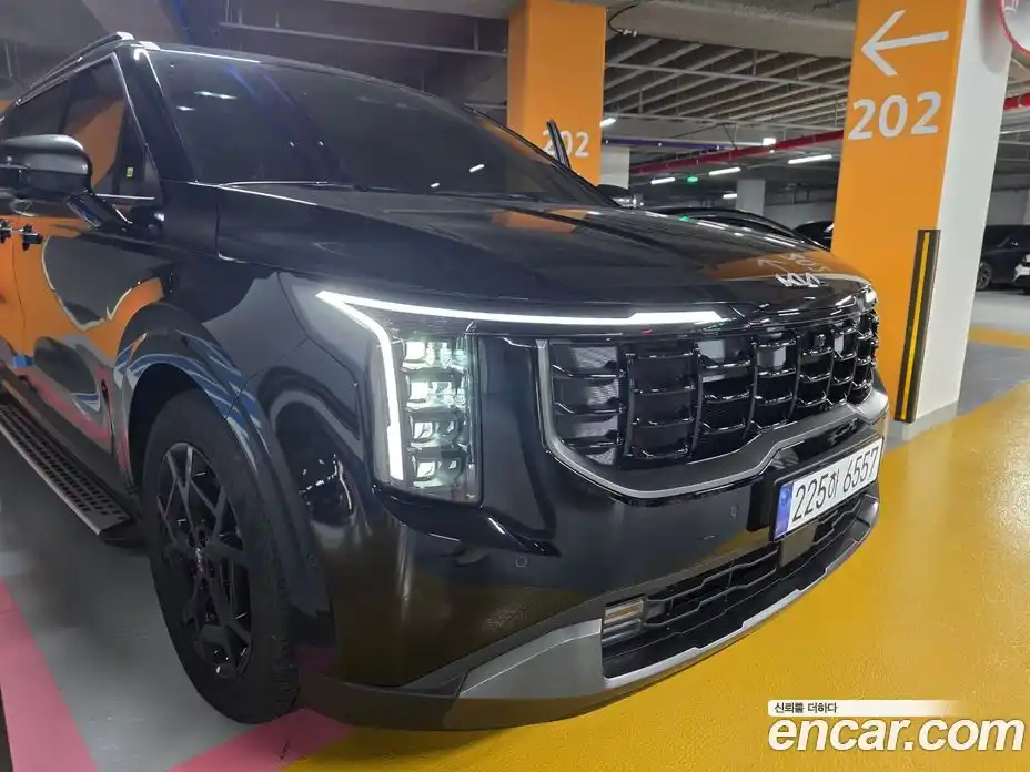 Kia Canival 2025 3.5 Автомат в Москве № 53700, фото 3