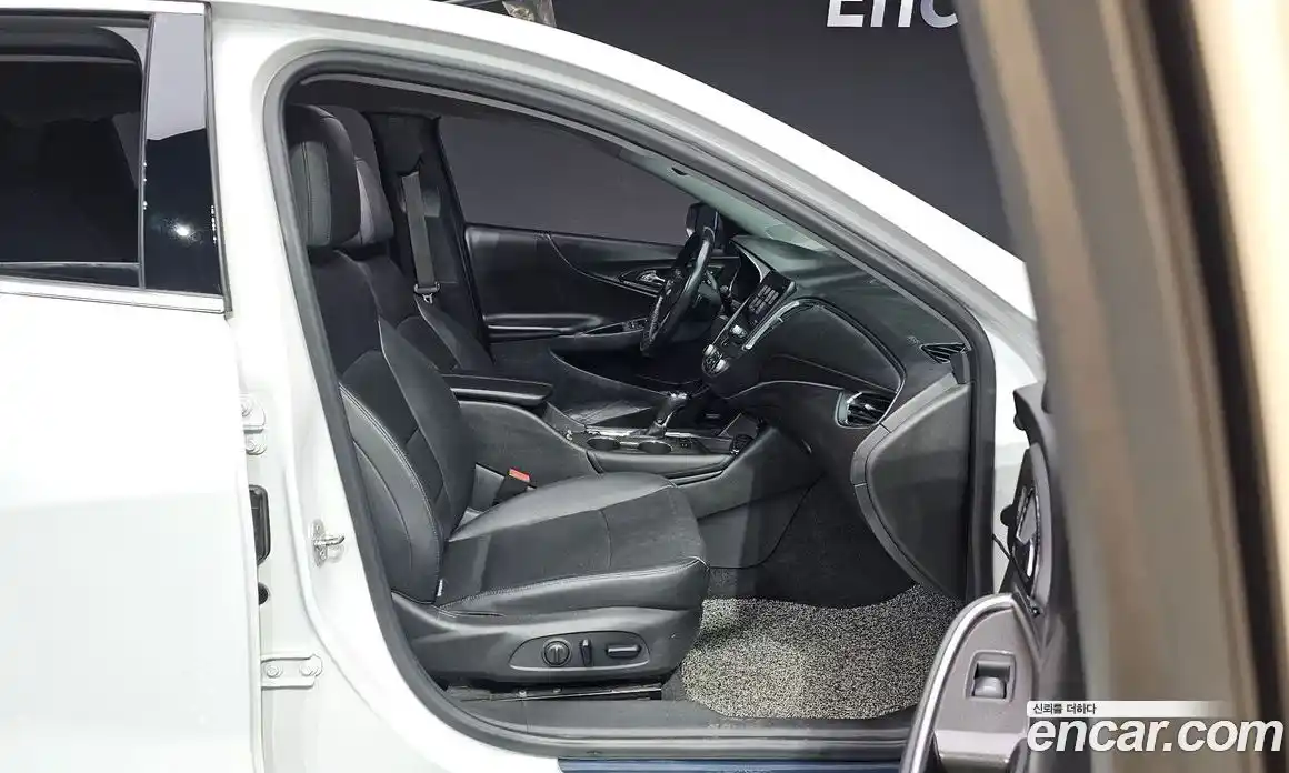 Chevrolet Malibu 2017 2.0 Автомат в Москве № 84562, фото 17