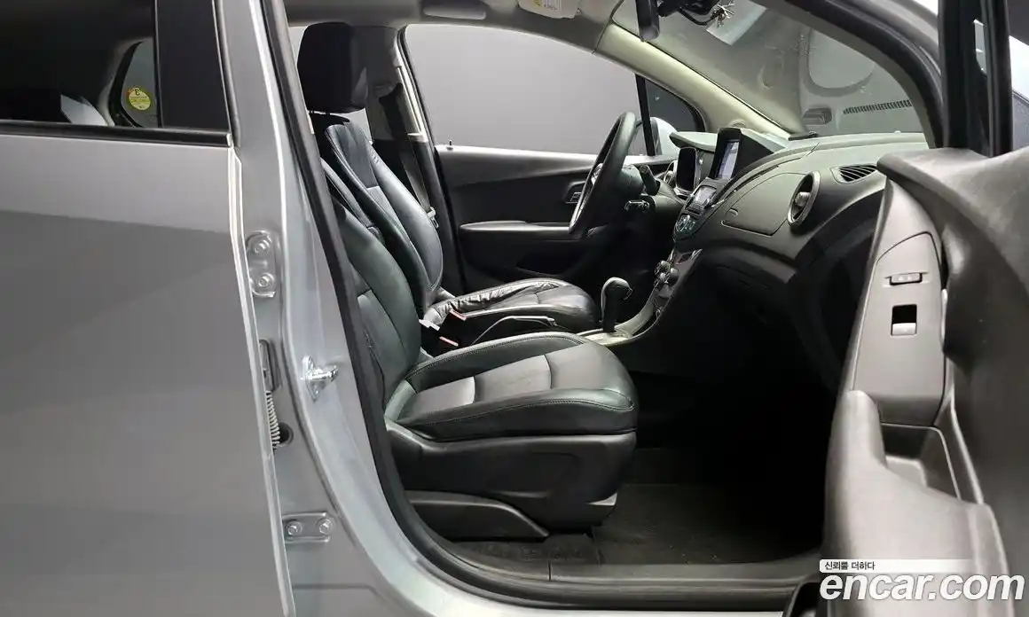 Chevrolet Trax 2015 1.4 Автомат в Москве № 99905, фото 18