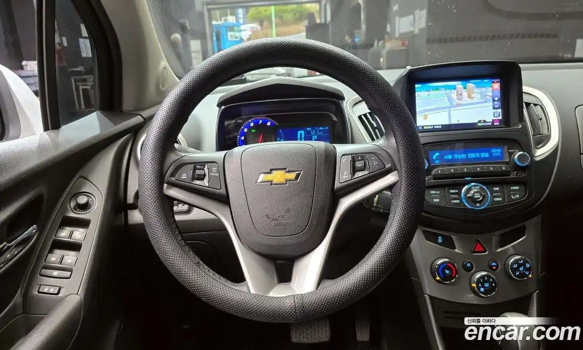 Chevrolet Trax 2015 1.4 Автомат в Москве № 99905, фото 7