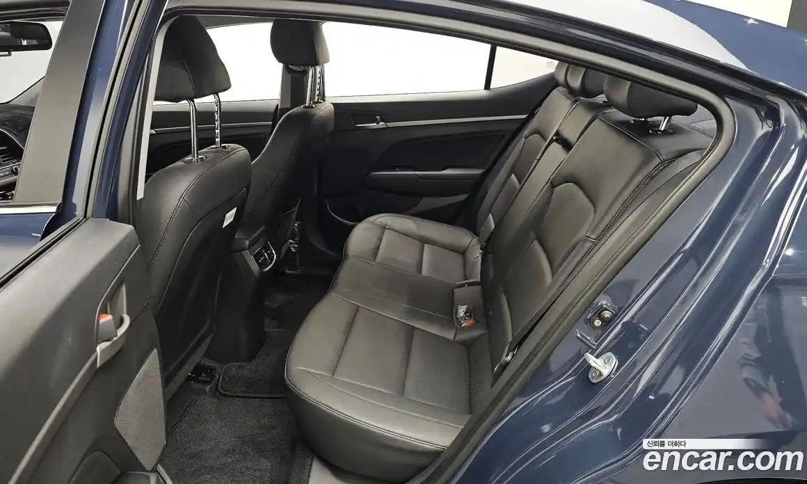 Hyundai Avante 2016 1.6 Автомат в Москве № 107615, фото 19