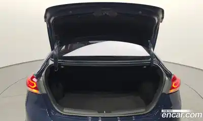 Hyundai Avante 2016 1.6 Автомат в Москве № 107615, миниатюра 3