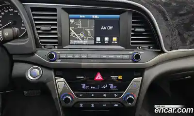 Hyundai Avante 2016 1.6 Автомат в Москве № 107615, миниатюра 8