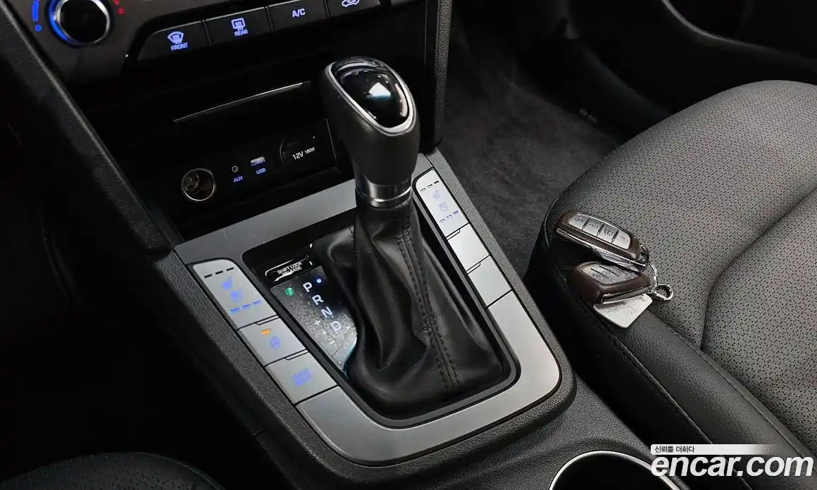 Hyundai Avante 2016 1.6 Автомат в Москве № 107615, фото 9