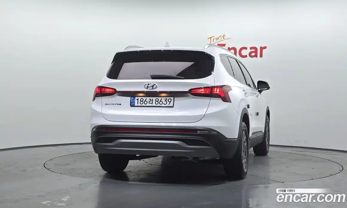 Hyundai Santa Fe 2022 1.6 Автомат в Москве № 108757, фото 10