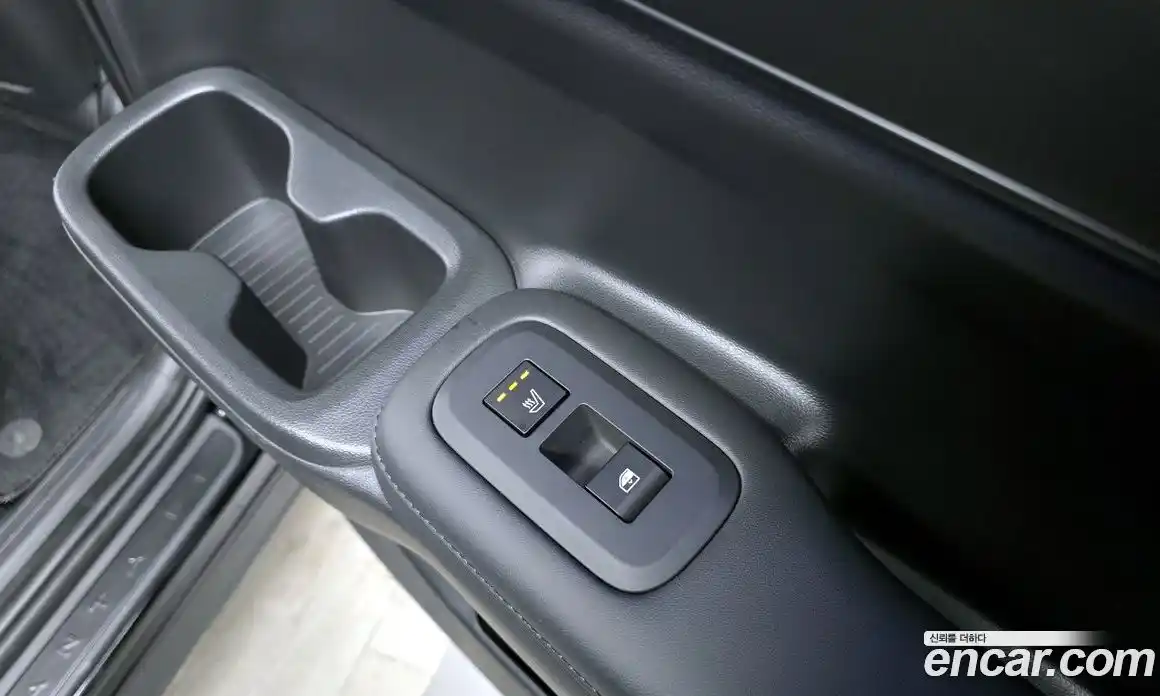 Hyundai Santa Fe 2025 1.6 Автомат в Москве № 109467, фото 13