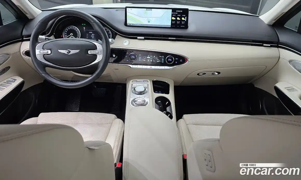 Genesis GV70 2024 2.5 Автомат в Москве № 112871, фото 12