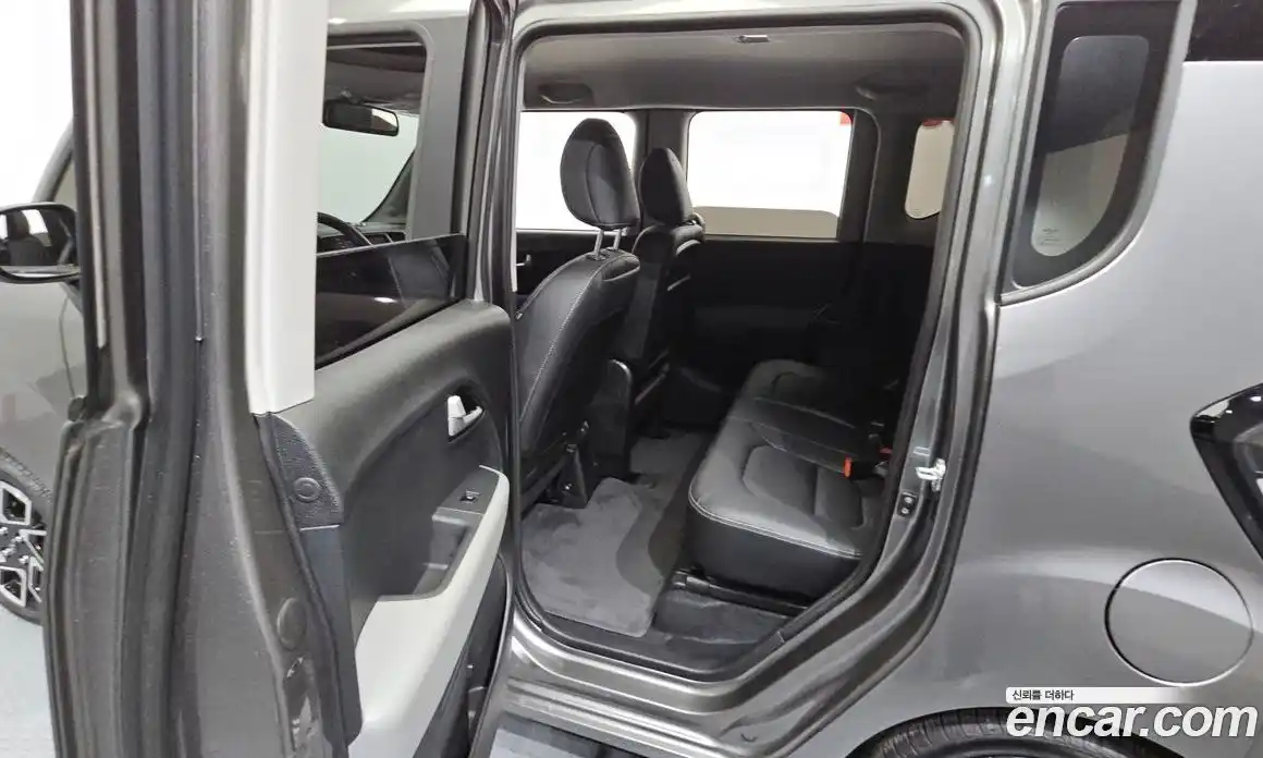 Kia Ray 2024 1.0 Автомат в Москве № 114352, фото 16