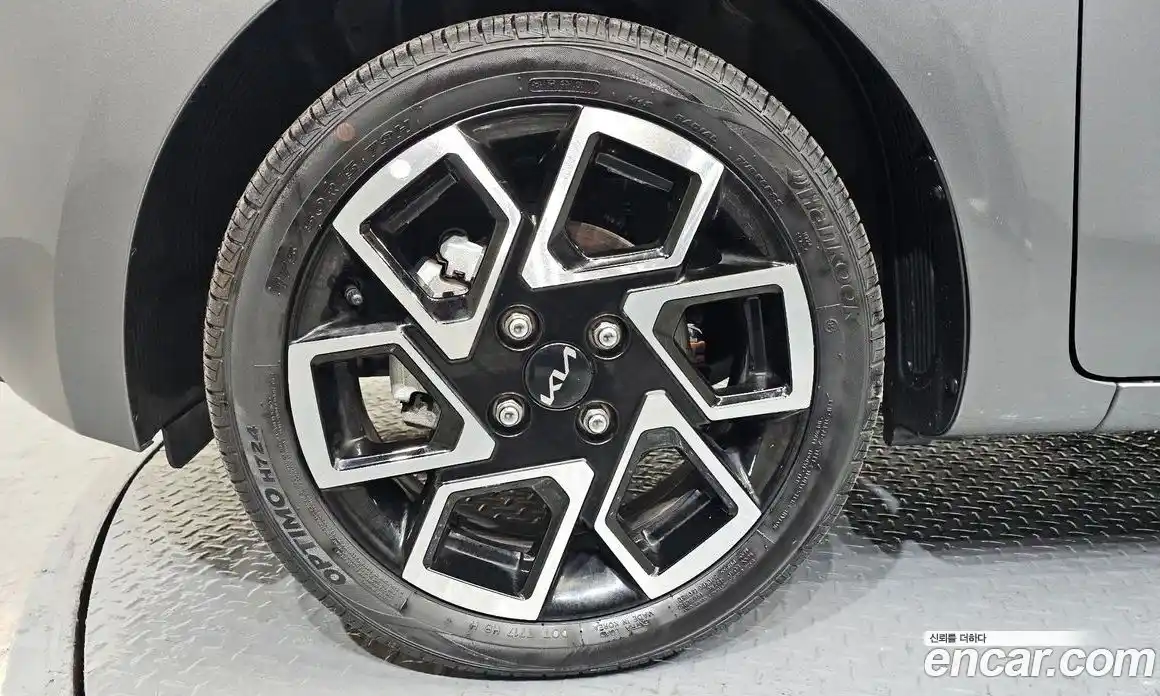 Kia Ray 2024 1.0 Автомат в Москве № 114352, фото 9