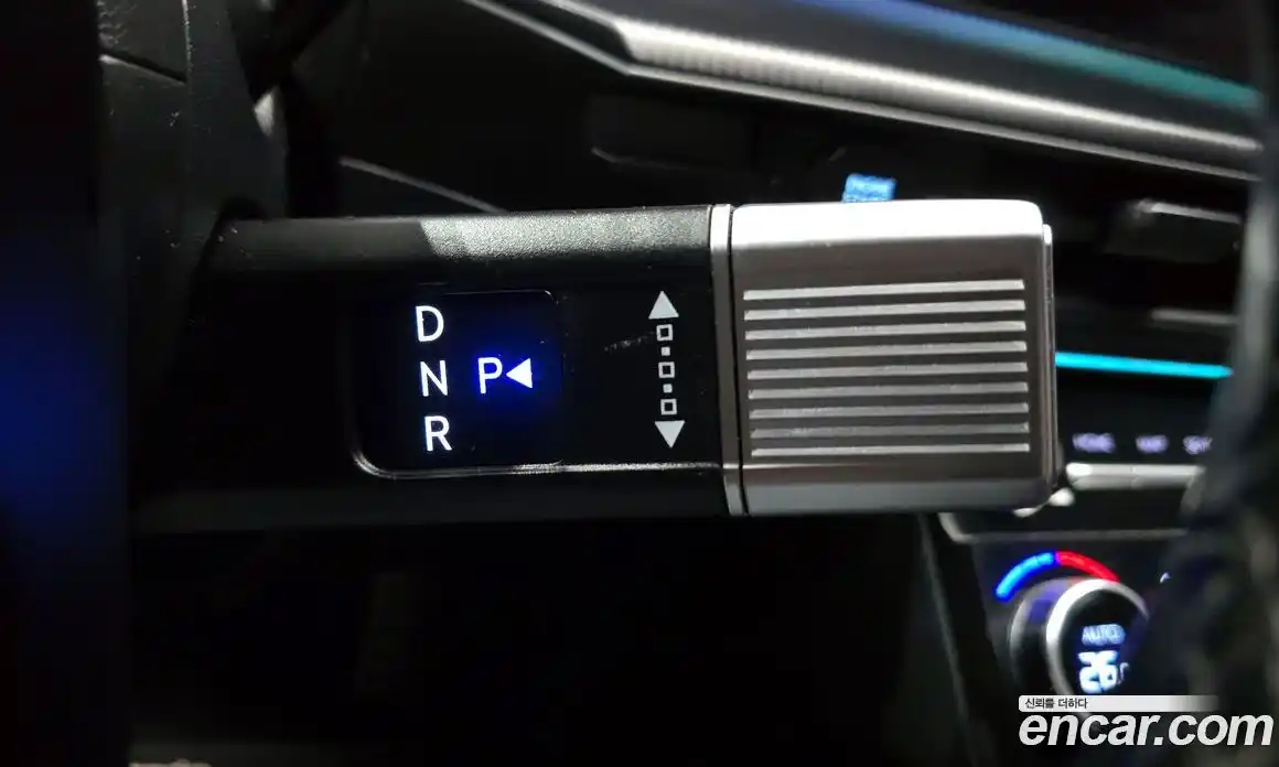 Hyundai Santa Fe 2024 1.6 Автомат в Москве № 117432, фото 13