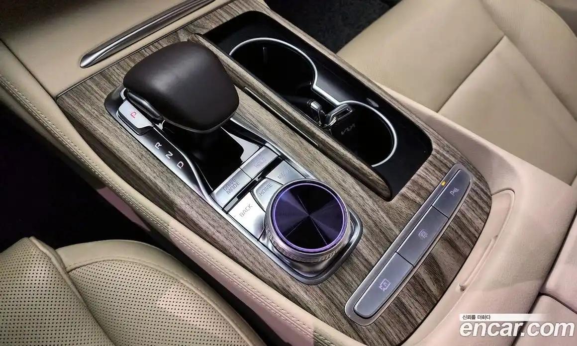 Kia K9 2022 3.8 Автомат в Москве № 120740, фото 19