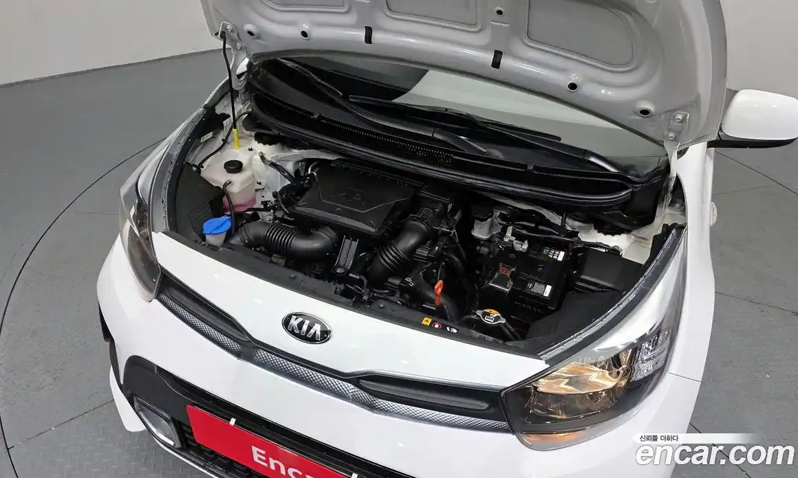 Kia Morning 2021 1.0 Автомат в Москве № 120930, фото 1