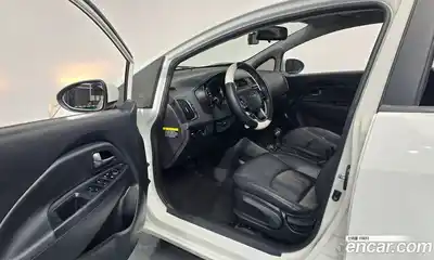 Kia Pride 2012 1.6 Автомат в Москве № 123012, миниатюра 6