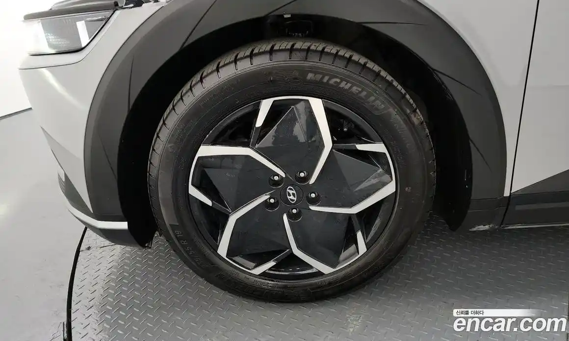 Hyundai Ioniq 5 2023 0.1 Автомат в Москве № 124491, фото 4