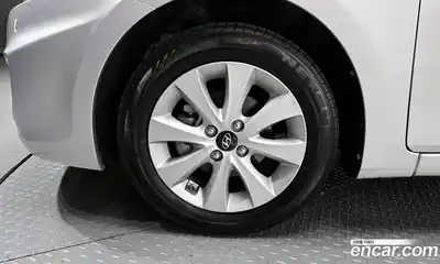 Hyundai Accent 2016 1.4 Автомат в Москве № 126850, миниатюра 5