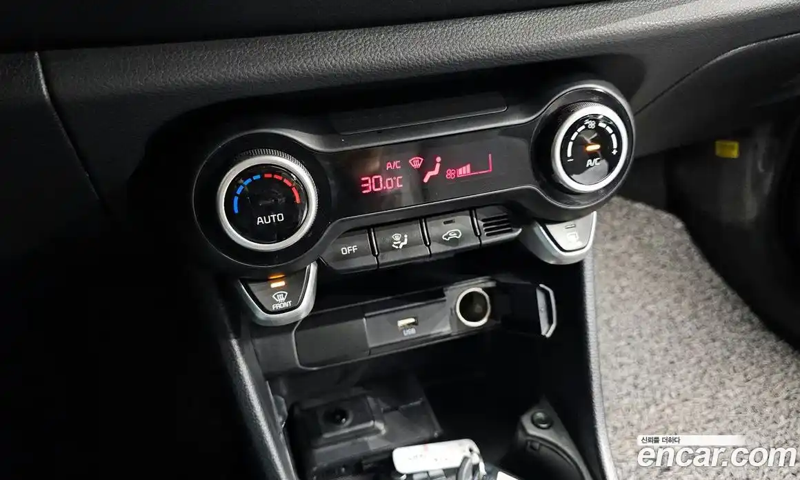 Kia Morning 2023 1.0 Автомат в Москве № 128005, фото 18