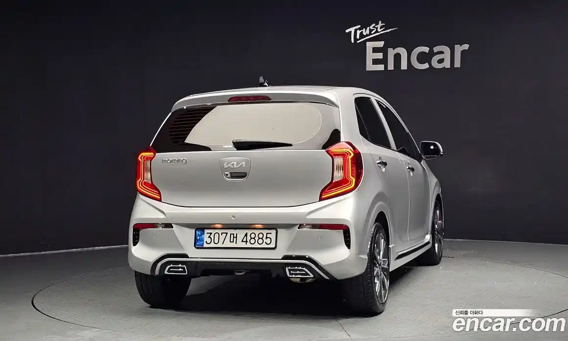 Kia Morning 2023 1.0 Автомат в Москве № 128005, фото 4