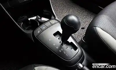 Kia Morning 2023 1.0 Автомат в Москве № 128005, миниатюра 9