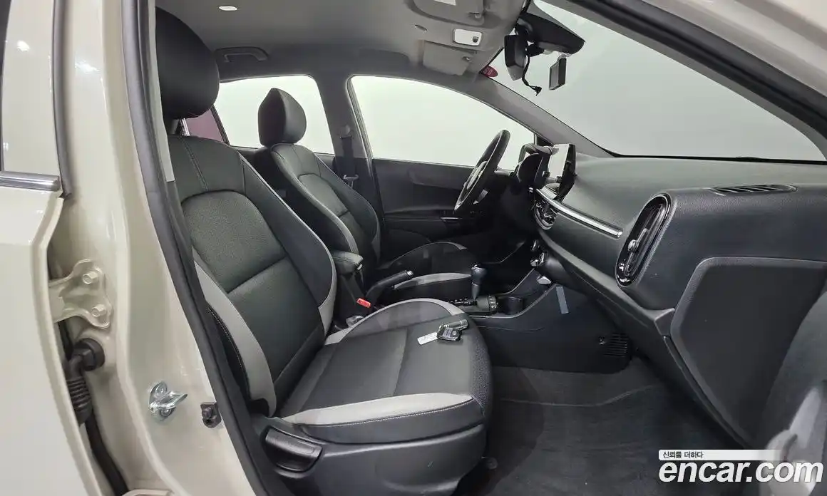 Kia Morning 2023 1.0 Автомат в Москве № 131735, фото 13