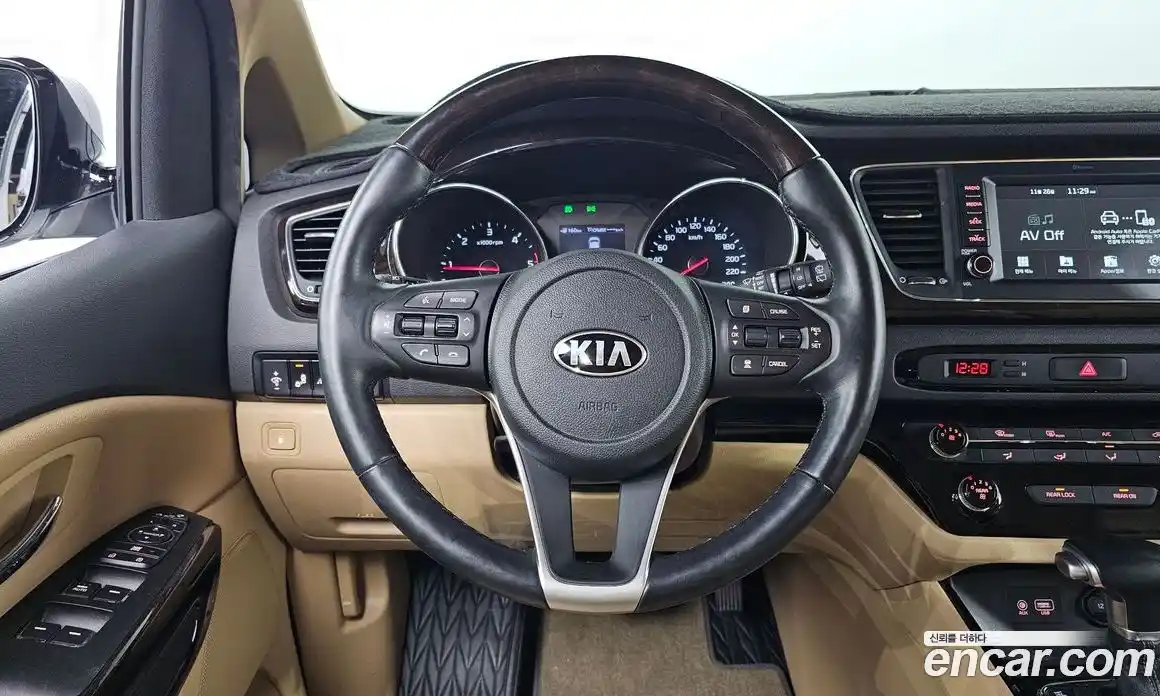 Kia Canival 2019 2.2 Автомат в Москве № 133323, фото 12