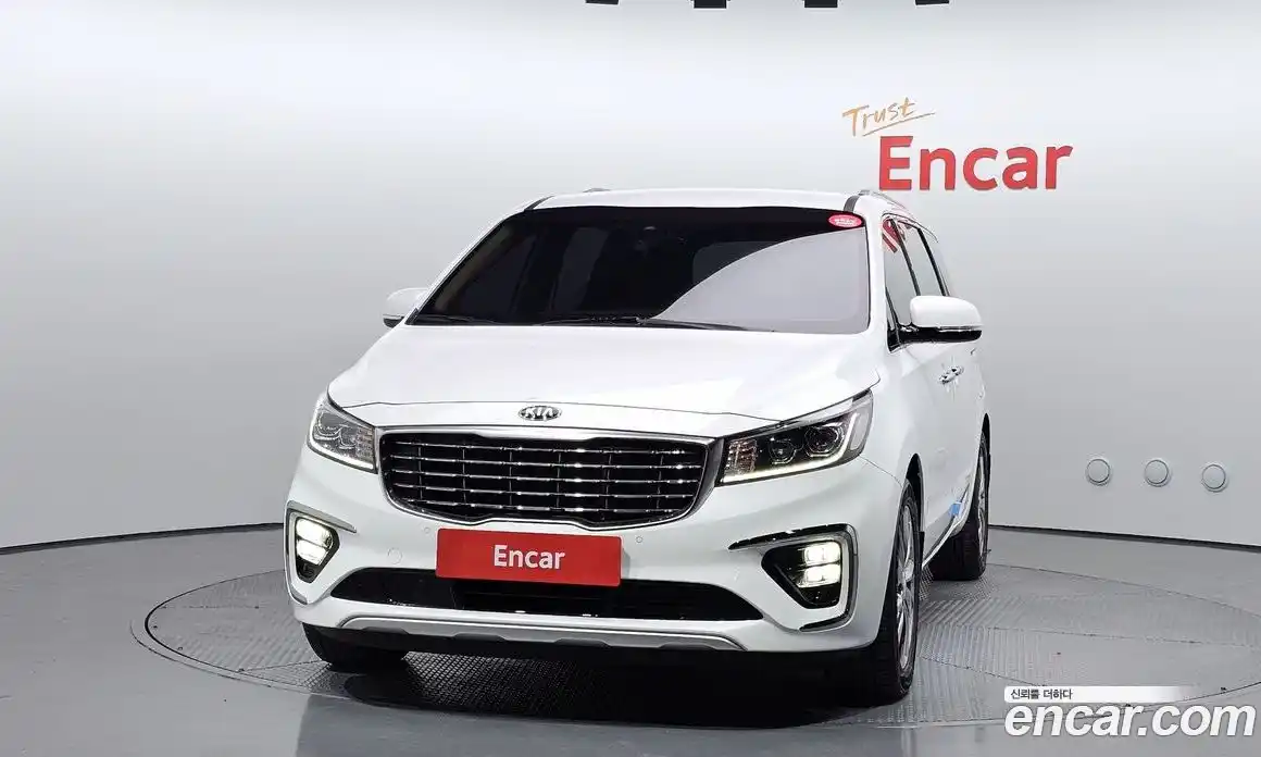 Kia Canival 2019 2.2 Автомат в Москве № 133323, фото 17